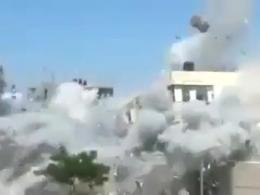  لحظه برخورد یک موشک اسرائیل به آپارتمانی در غزه 