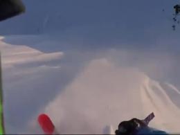 سقوط ۵۴ متری اسکی باز از کوهی در آلاسکا