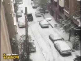 تصادف ماشین ها در تهران به علت یخ زدگی خیابان ها