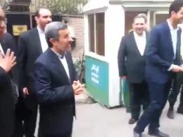 حضور دکتر احمدی نژاد در اقامتگاه سفیر کوبا