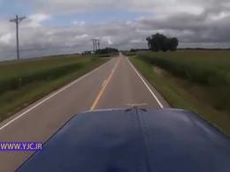 فیلم لحظه برخورد وحشتناک خودروی سواری به کامیون