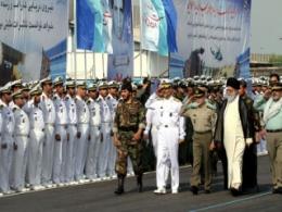 بازدید رهبر انقلاب اسلامی از پایگاه نیروی دریایی