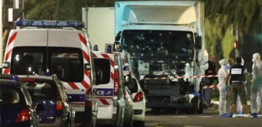 حمله تروریستی به جشن‌های ملی فرانسه