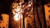 آتش گرفتن یک درخت در تهران بر اثر برخورد بالون آرزوها