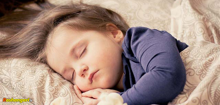 اشتباهات رایج والدین در زمان‌ و نحوه خواب فرزند