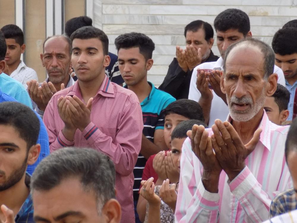 برگزاری نماز عید سعید فطر در روستای گورزانگ میناب