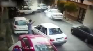 راننده وانت ديوانه در خيابانهاي تهران 