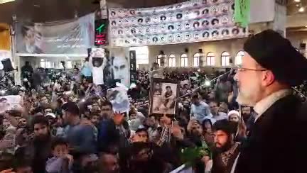 همخوانی پرشور مردم ساری در استقبال از حجت الاسلام رئیسی