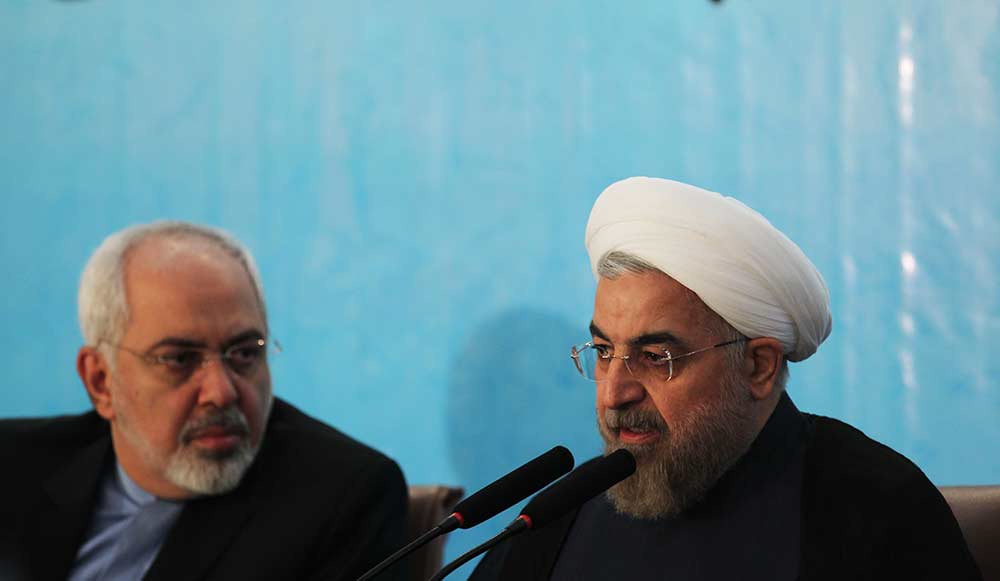 حسن روحانی : عده‌ای شعار سیاسی می‌دهند اما بزدل سیاسی‌ هستند/ به جهنم! بروید جایی که نلرزید