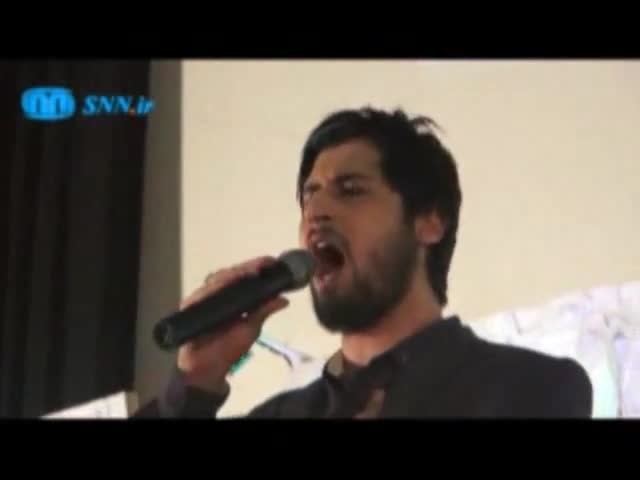 اجرای آهنگ جدید «پایداری» توسط حامد زمانی در مراسم اختتامیه جشنواره عمار